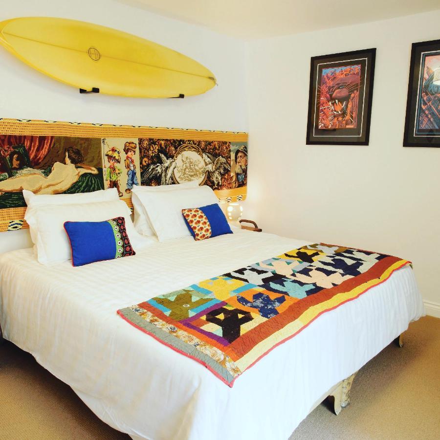 Paramount Apartments Ilfracombe, Arty Seaside Holiday Apartments ภายนอก รูปภาพ
